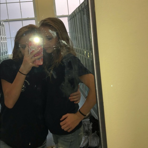 Meet your Posher, Makiryn - Picture 1 of 1